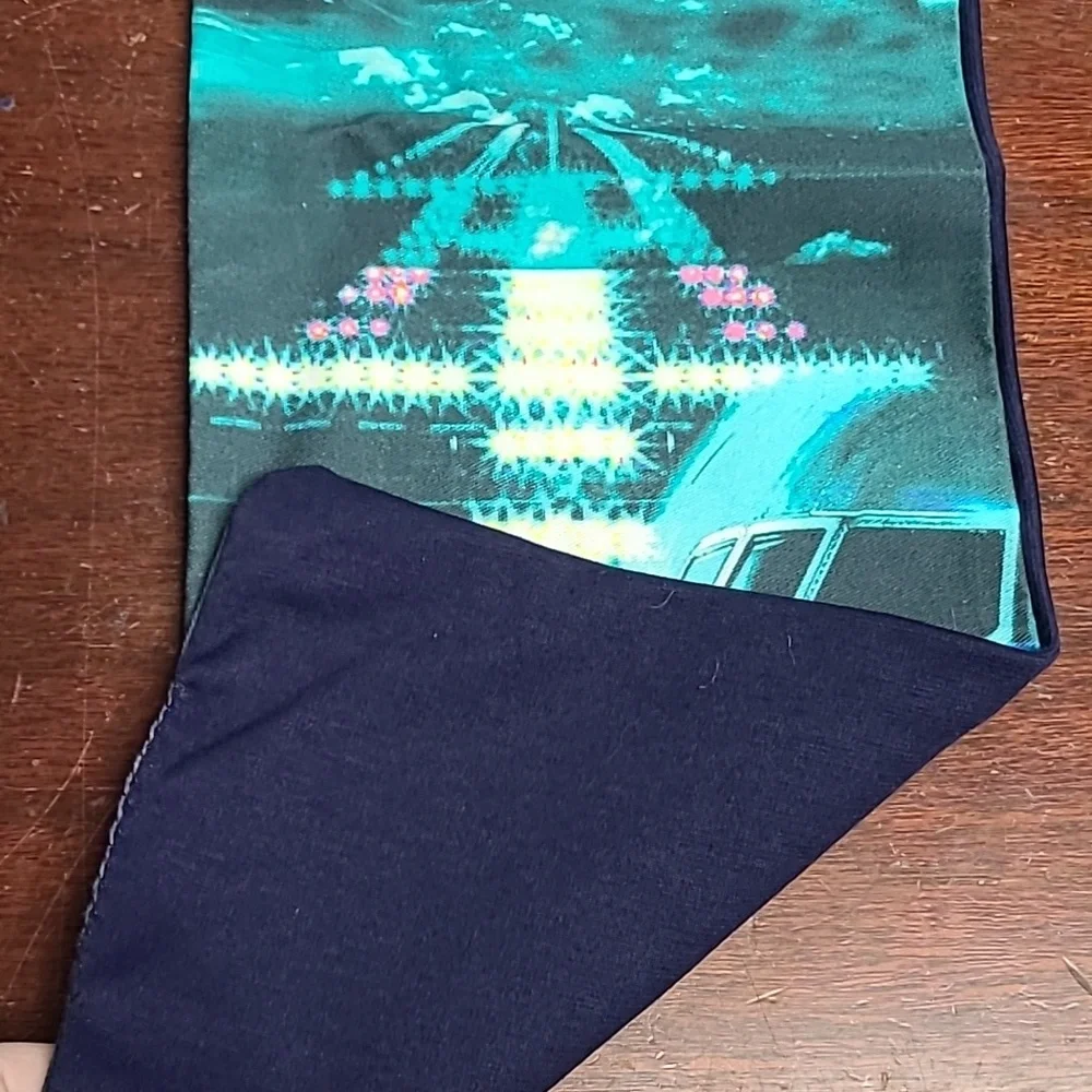 Aviation table runner - Picture 3 of 3
